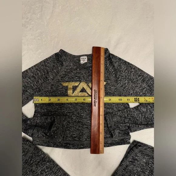 NWOT 2 Piece Matching Outfit Set For Girls Charcoal Gray And Gold Size 6 - Picture 5 of 6